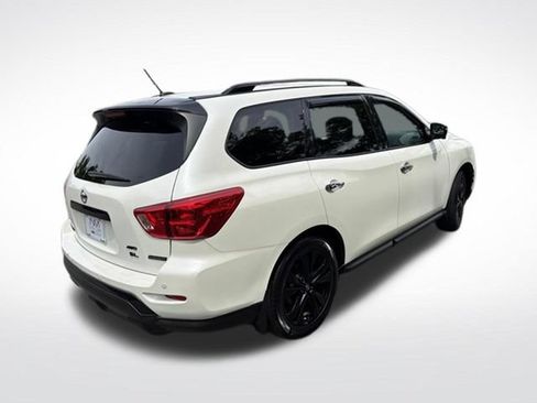 Used 2018 Nissan Pathfinder SL w/ Midnight Edition Package AWD/4WD image 8