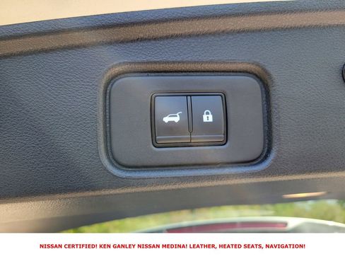 Certified 2025 Nissan Pathfinder SL image 47