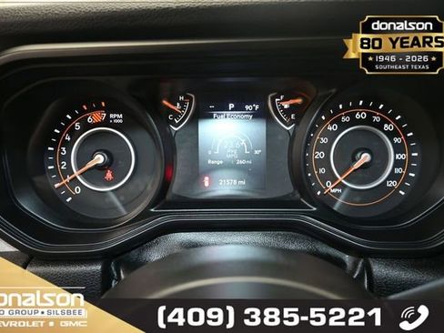 Used 2025 Jeep Wrangler Sport AWD/4WD image 6