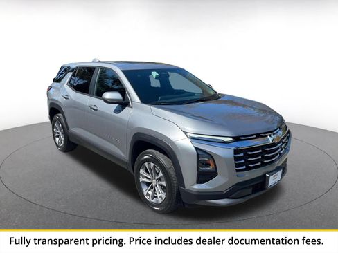 Used 2025 Chevrolet Equinox LT FWD image 1