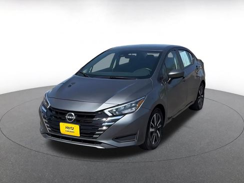 Used 2025 Nissan Versa SV FWD image 7