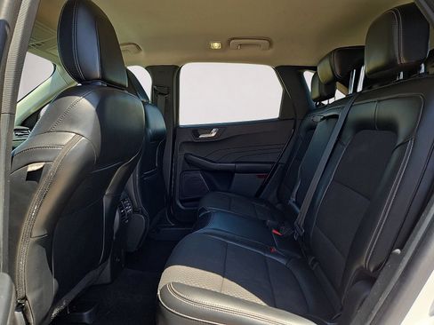 Used 2023 Ford Escape SE FWD image 15