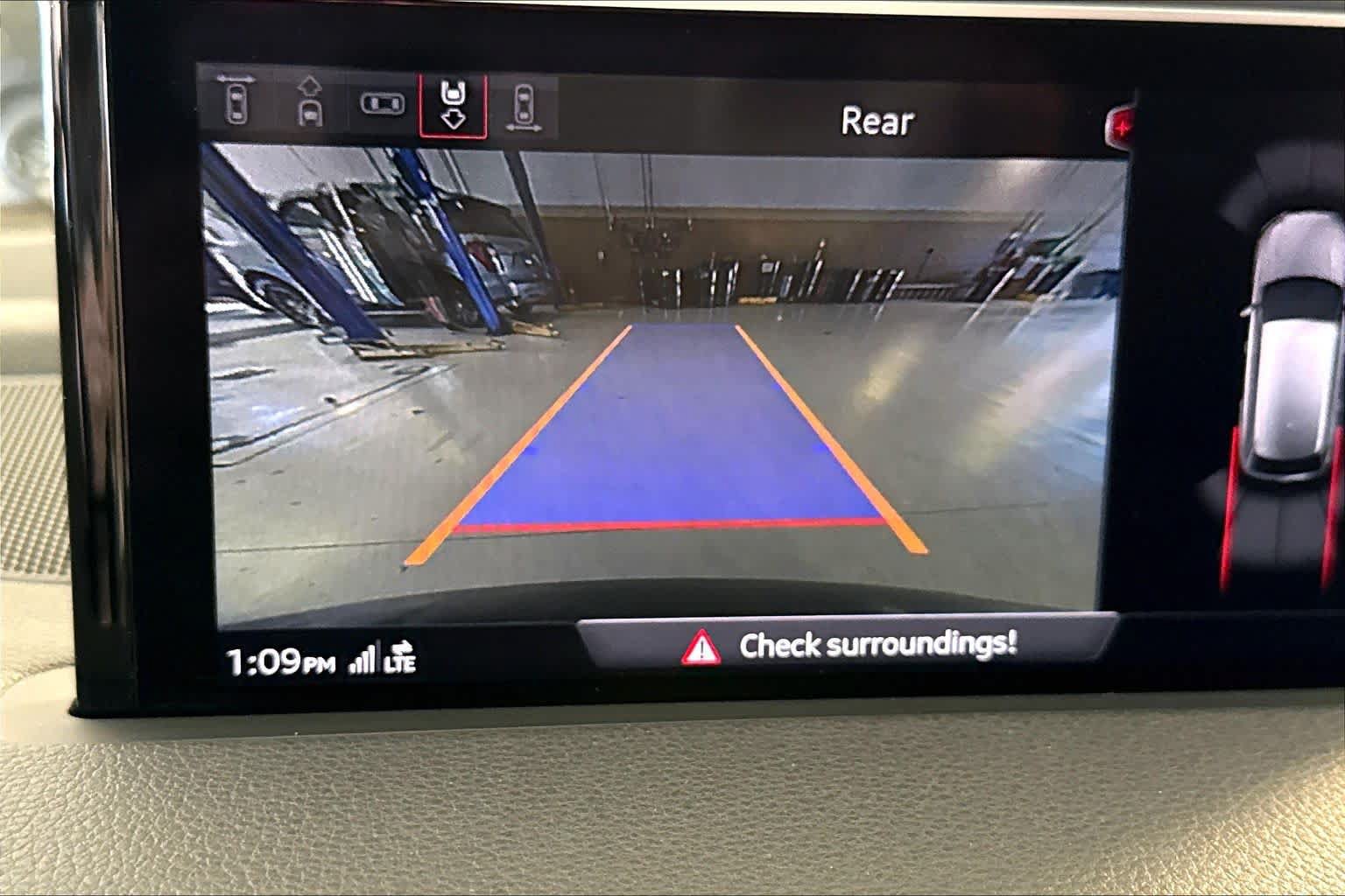 Used 2018 Audi Q7 3.0T Prestige AWD/4WD image 27