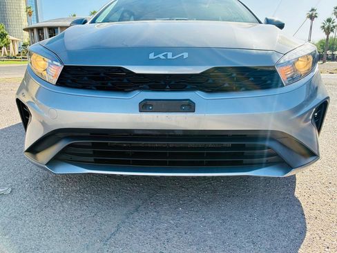 Used 2023 Kia Forte LXS FWD image 5