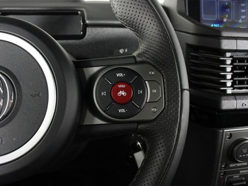 Used 2024 INEOS Grenadier Fieldmaster Edition image 13