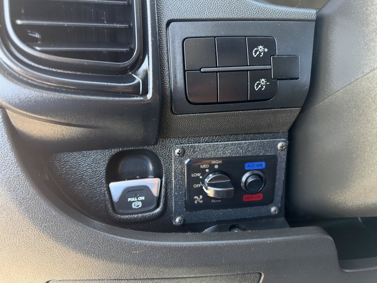 Used 2022 RAM ProMaster 1500 FWD image 14