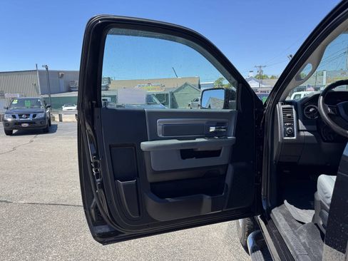 Used 2016 RAM 2500 SLT w/ Snow Chief Group AWD/4WD image 17