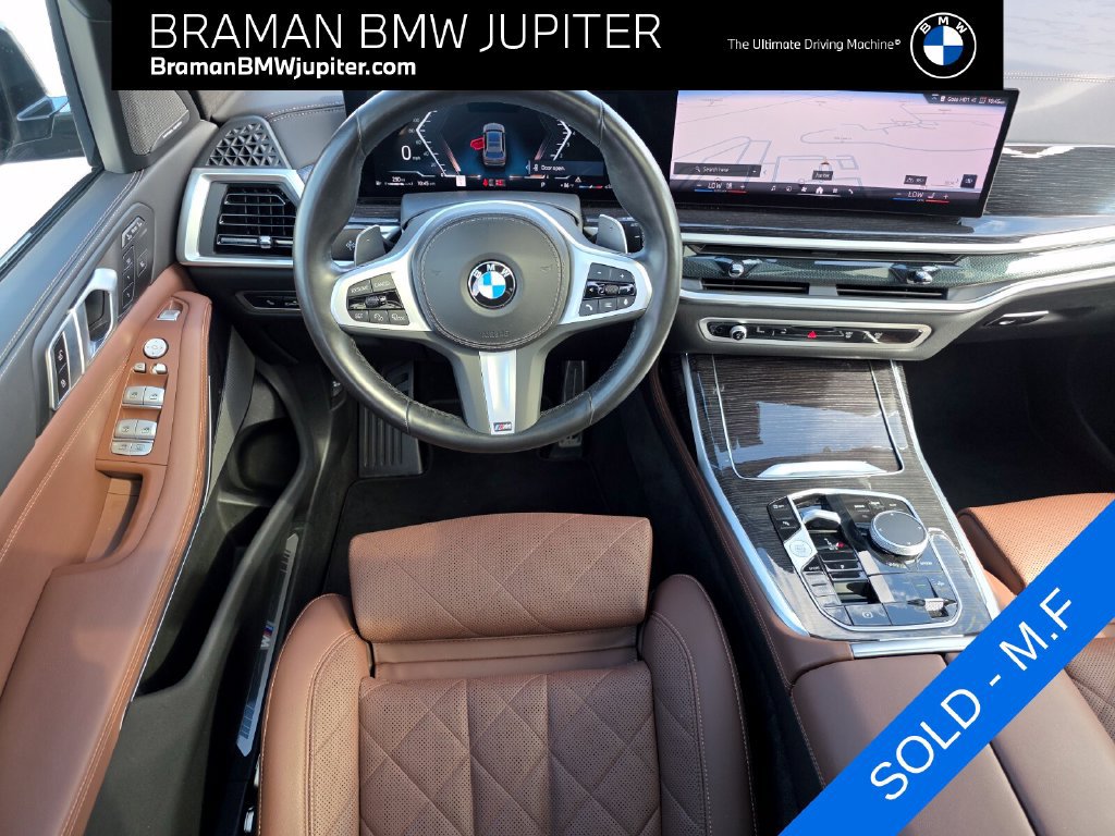 Used 2025 BMW X7 xDrive40i w/ M Sport Package AWD/4WD image 12