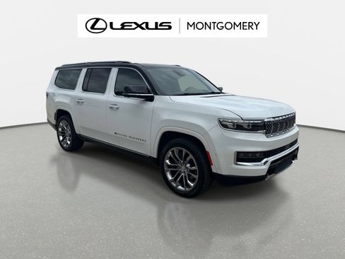 Used 2023 Jeep Grand Wagoneer L Series II w/ HD Trailer Tow Package AWD/4WD image 1