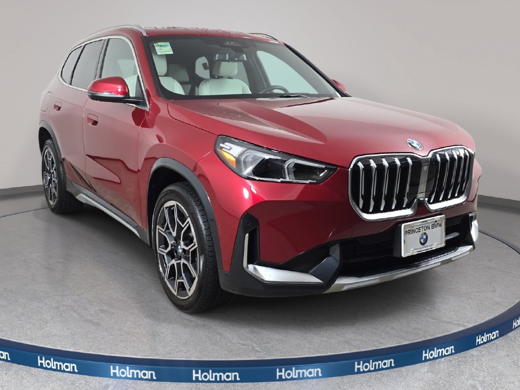 Certified 2026 BMW X1 xDrive28i w/ Technology Package AWD/4WD image 3