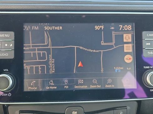 Used 2021 Nissan Leaf SV w/ SV Technology Package image 9