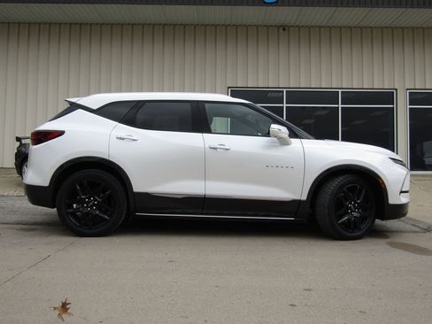 Used 2023 Chevrolet Blazer Premier w/ Driver Confidence II Package image 2