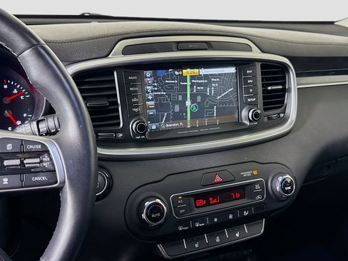 Used 2019 Kia Sorento EX w/ EX Touring Package image 18