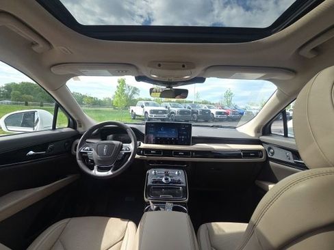 Used 2022 Lincoln Nautilus Reserve w/ Equipment Group 201A AWD/4WD image 21