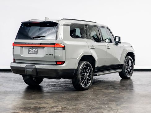 Used 2025 Lexus GX 550 image 21