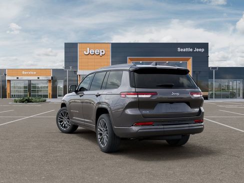 New 2026 Jeep Grand Cherokee L Summit w/ Advanced Protech Group IV AWD/4WD image 4