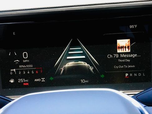 New 2026 GMC Terrain Elevation w/ Elevation Premium Package AWD/4WD image 18