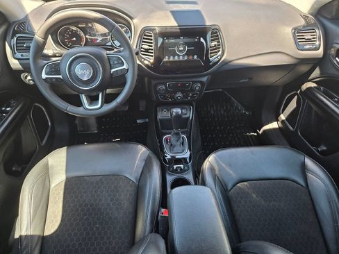 Used 2021 Jeep Compass Latitude FWD image 8