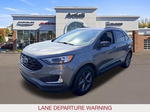 Used 2023 Ford Edge SEL w/ Sport Appearance Package AWD/4WD image 4