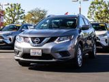 Used 2016 Nissan Rogue SV image 3
