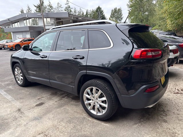 Used 2015 Jeep Cherokee Limited w/ Luxury Group FWD image 5