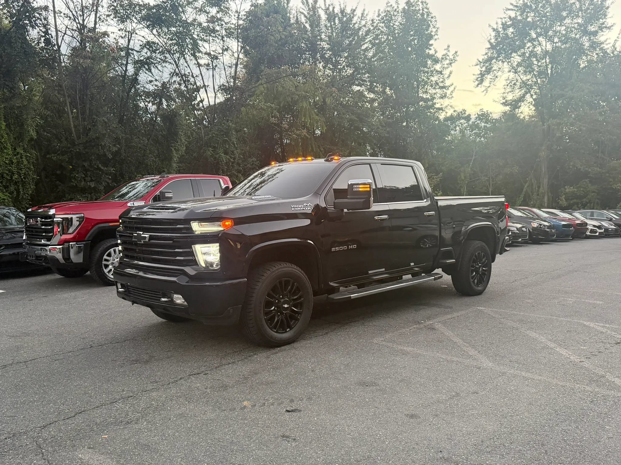 Used 2020 Chevrolet Silverado 2500 High Country w/ Z71 Off-Road Package AWD/4WD image 4