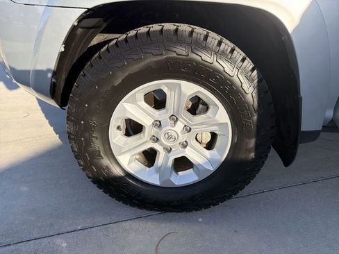 Used 2022 Toyota 4Runner SR5 RWD image 32