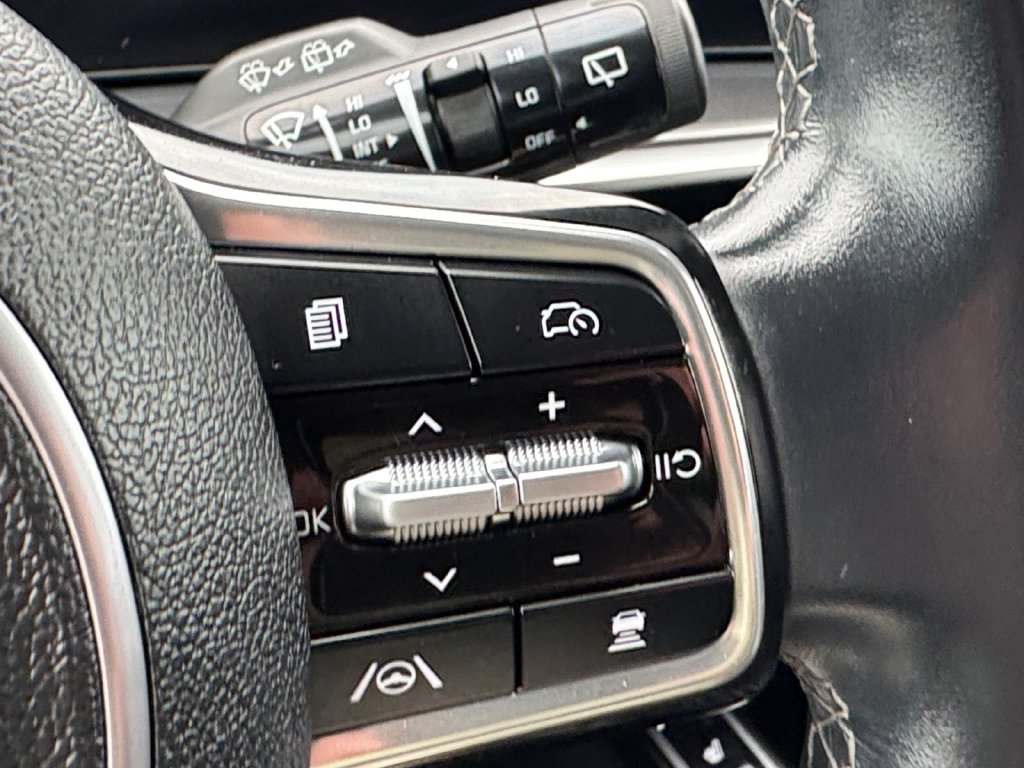 Used 2024 Kia Sorento S FWD image 31