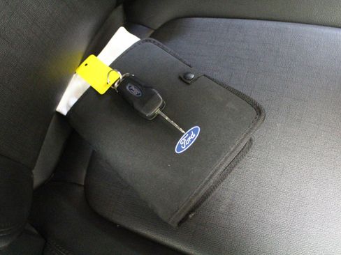 Used 2022 Ford Transit Connect XL image 21