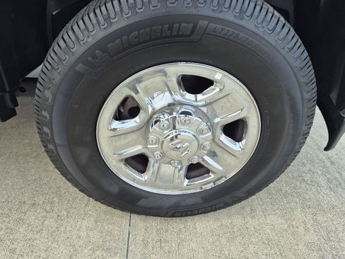 Used 2022 RAM 2500 Tradesman image 11