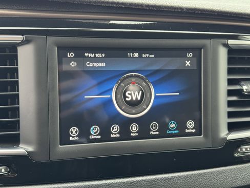 Used 2018 Chrysler Pacifica Touring Plus image 28