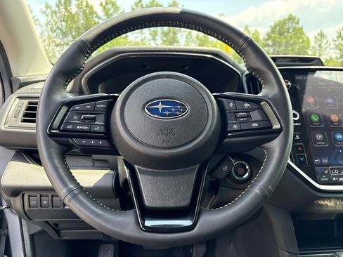 Used 2025 Subaru Ascent Bronze Edition AWD/4WD image 11