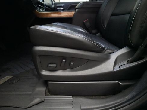 Used 2018 Chevrolet Silverado 1500 LTZ w/ Sport Package AWD/4WD image 28