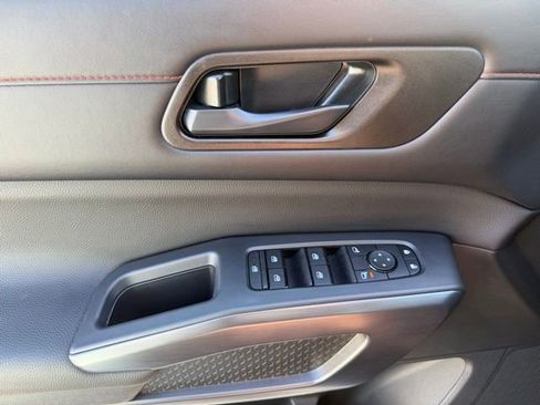 Used 2026 Nissan Pathfinder Rock Creek w/ Rock Creek Premium Package image 11