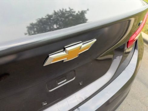 Used 2023 Chevrolet Malibu LT FWD image 47