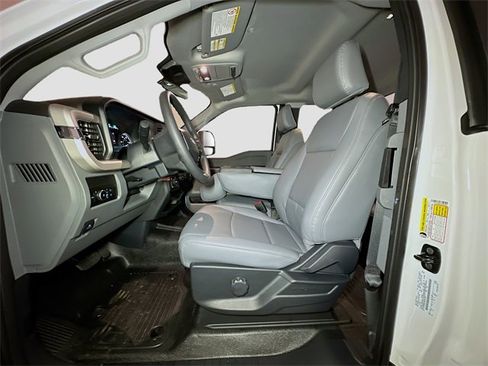 New 2026 Ford F250 XL w/ XL Chrome Package image 14
