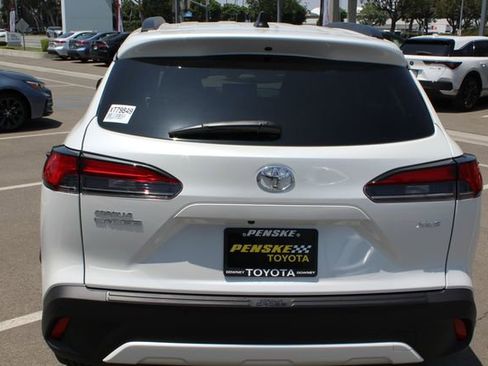 Certified 2026 Toyota Corolla Cross XLE w/ Convenience Package FWD image 12