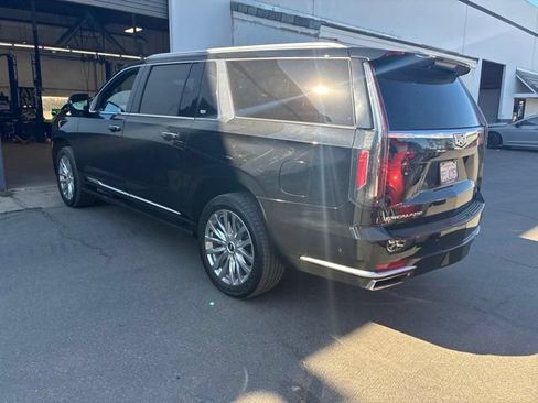 Used 2023 Cadillac Escalade ESV Premium Luxury w/ Performance Package AWD/4WD image 9