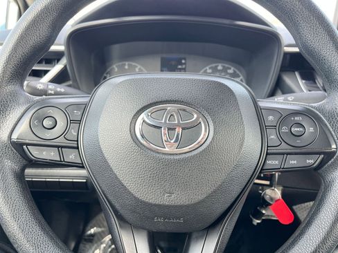 Used 2023 Toyota Corolla LE image 23