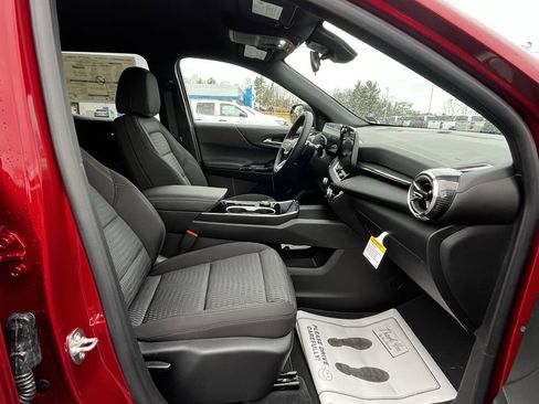 New 2026 Chevrolet Equinox LT image 17