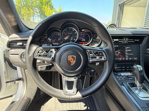 Certified 2017 Porsche 911 4 Coupe AWD/4WD image 15