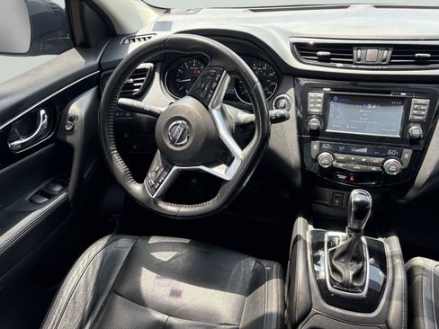 Used 2017 Nissan Rogue Sport SL FWD image 10