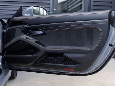 Certified 2025 Porsche 718 Boxster Spyder RS RWD image 41