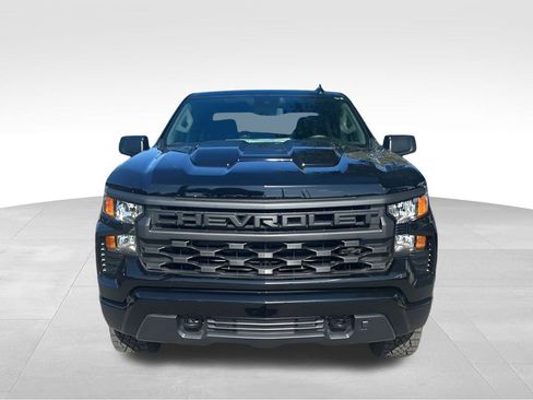 New 2026 Chevrolet Silverado 1500 Custom Trail Boss w/ Midnight Edition AWD/4WD image 9