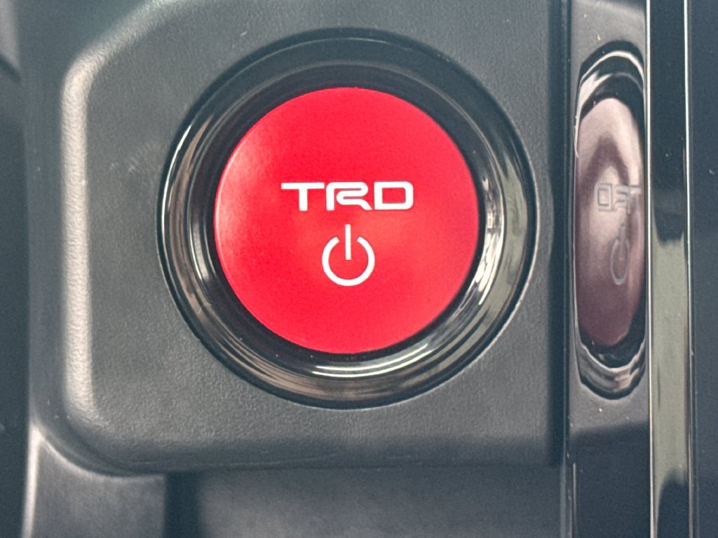 Used 2025 Toyota Tacoma TRD Off-Road AWD/4WD image 42