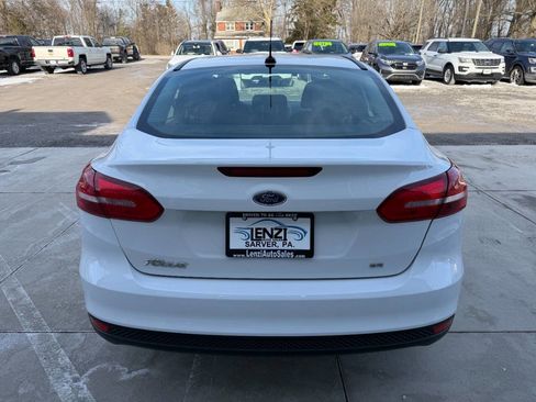 Used 2017 Ford Focus SE image 6