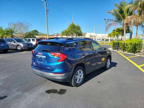 Used 2019 GMC Terrain SLE w/ Driver Convenience Package image 5