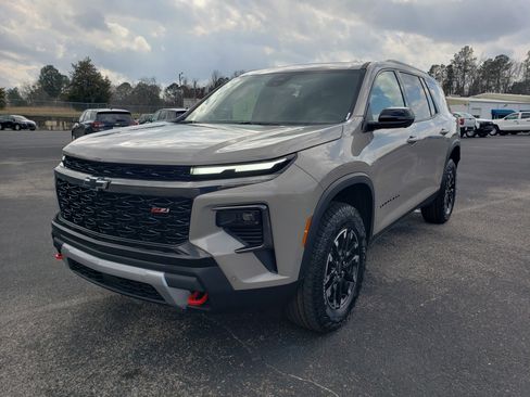 New 2026 Chevrolet Traverse Z71 image 2