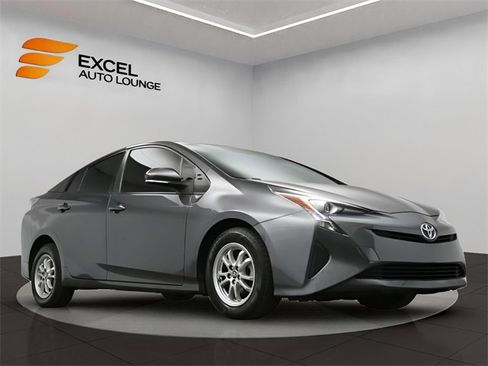 Used 2016 Toyota Prius Two image 38