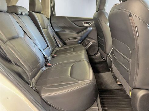 Used 2020 Subaru Forester Limited image 24
